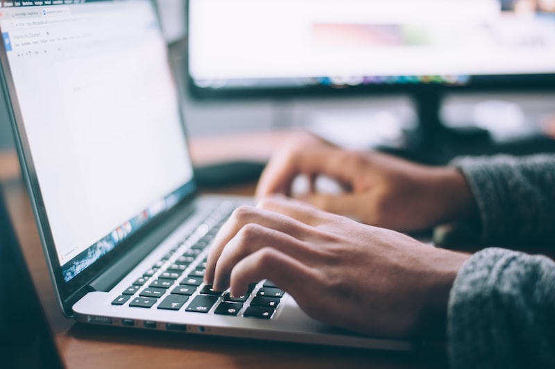 Web Sitesi ve E-Posta Pazarlama Otomasyonu Web Sitesi ve E-Posta Pazarlama Otomasyonu
