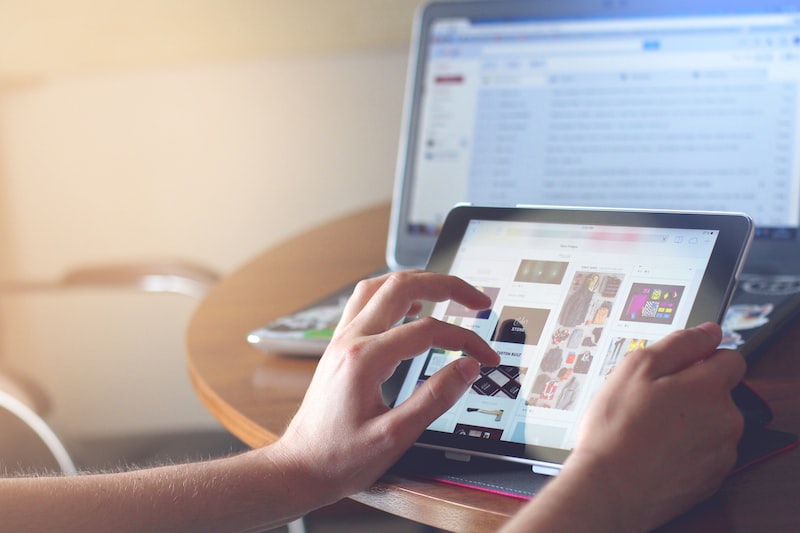 Web Sitesi ve Sosyal Medya Reklamcılığı Web Sitesi ve Sosyal Medya Reklamcılığı